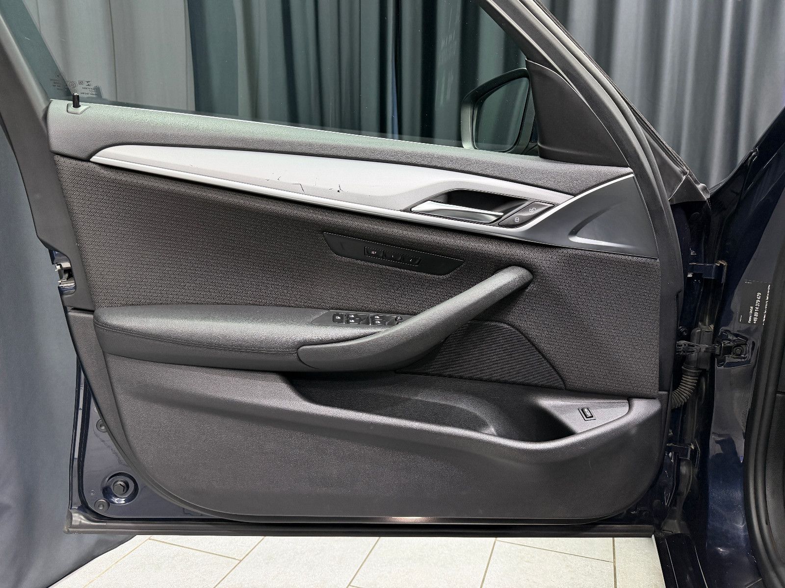 Fahrzeugabbildung BMW 530I Limousine|Driving Assistant|NAVI|PDC
