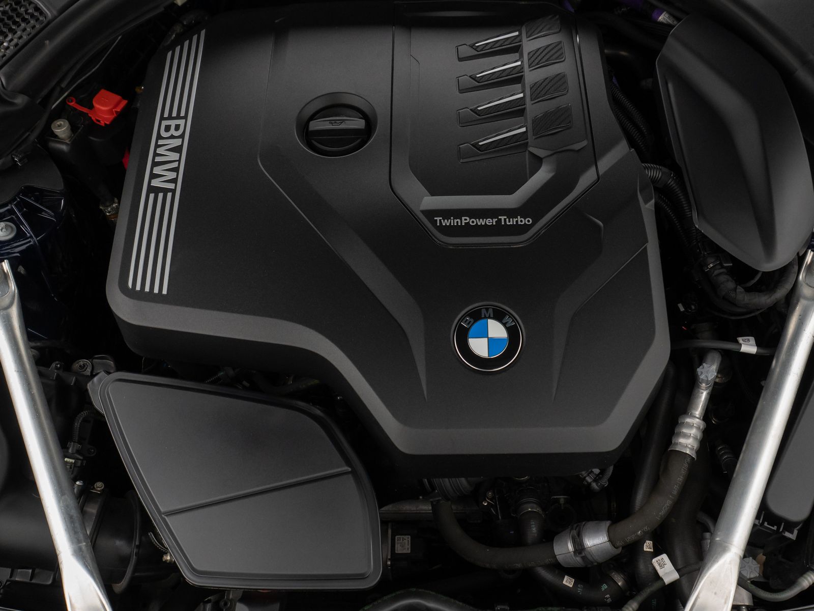 Fahrzeugabbildung BMW 520i Luxury Line Kamera HUD DAB B&W Alarm Sport