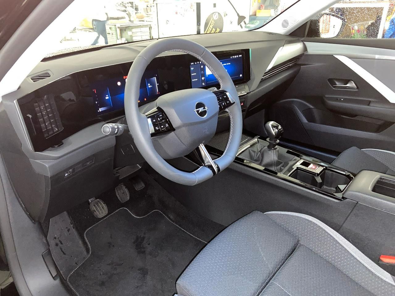Fahrzeugabbildung Opel Astra L Sports Tourer Enjoy 1.2l 110PS Kamera!