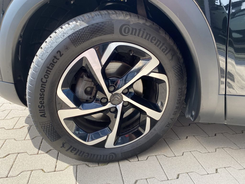 Fahrzeugabbildung Citroën C5 Aircross PT 130 S&S FEEL *Sitzh.*Navi*Cam*