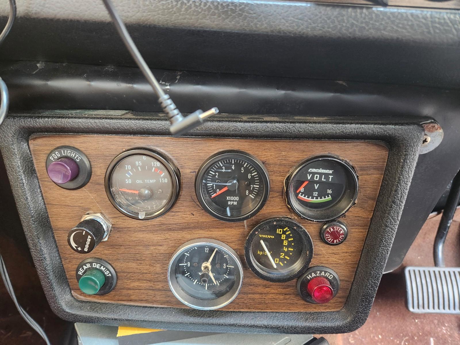 Volvo 164er Automatik mit vieln Teilen 