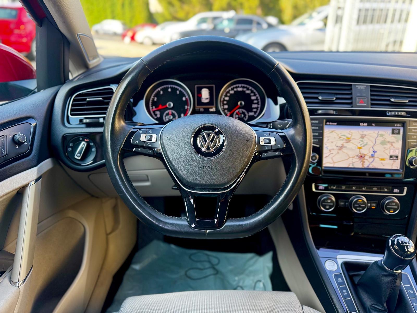 Volkswagen Golf VII 1.4 Highline /DYNAUDIO/ACC/AHK/DCC/DAB/
