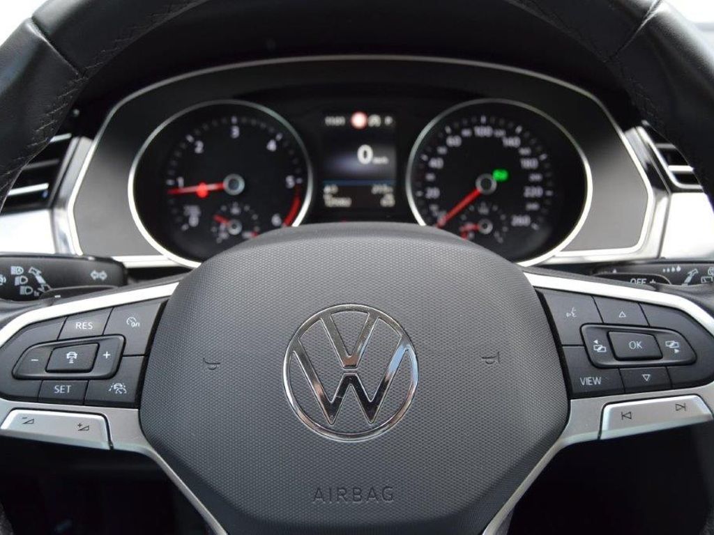 Passat Variant 2.0 TDI DSG PANORAMA/MATRIX-LED/S