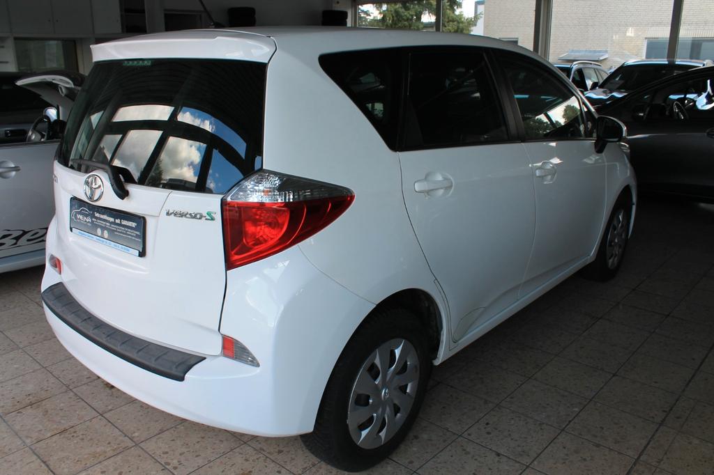 Toyota Verso-S