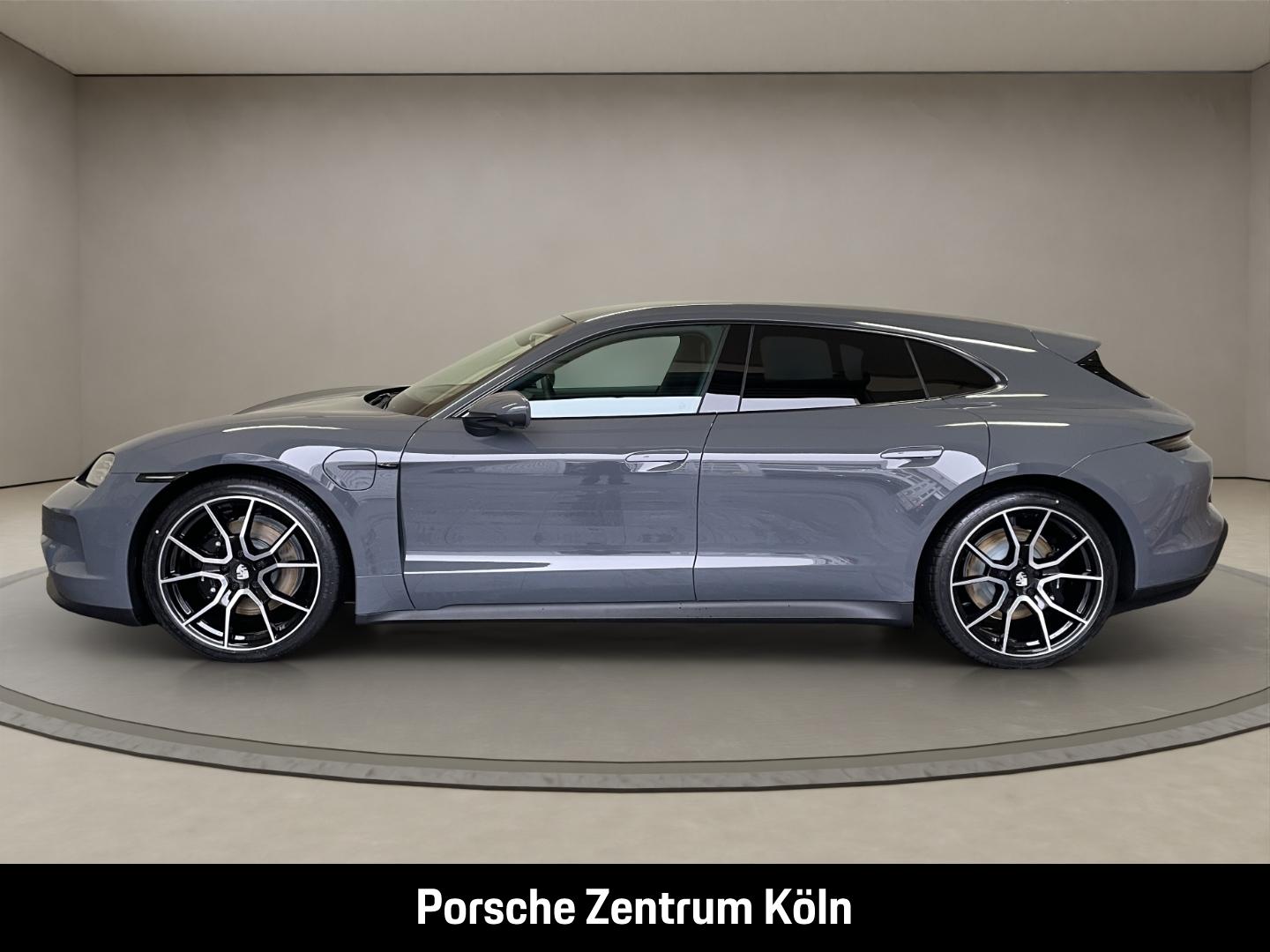 Porsche Taycan Sport Turismo Panoramadach Luftfederung