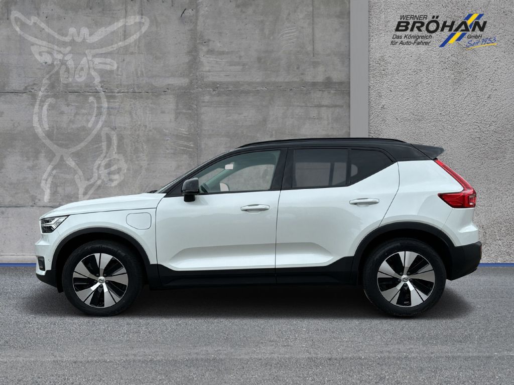 Fahrzeugabbildung Volvo XC40 T4 RECHARGE PHEV R-DESIGN EXPRESSION