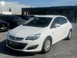 Opel Astra J Lim. 5-trg. Selection*NAVI*BLUETOOTH*PDC - Opel Astra: Selection