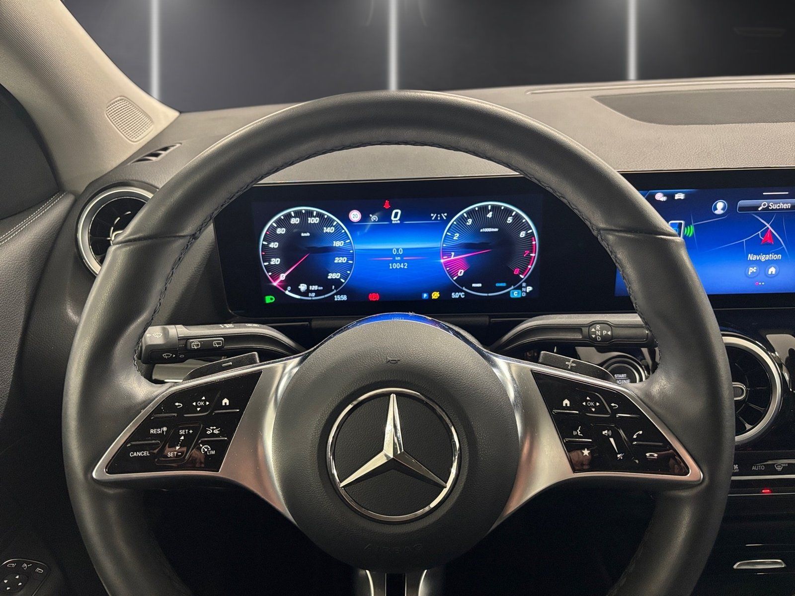 Fahrzeugabbildung Mercedes-Benz GLA 180 Progressive *LED*Kamera*Widescreen*Spur*