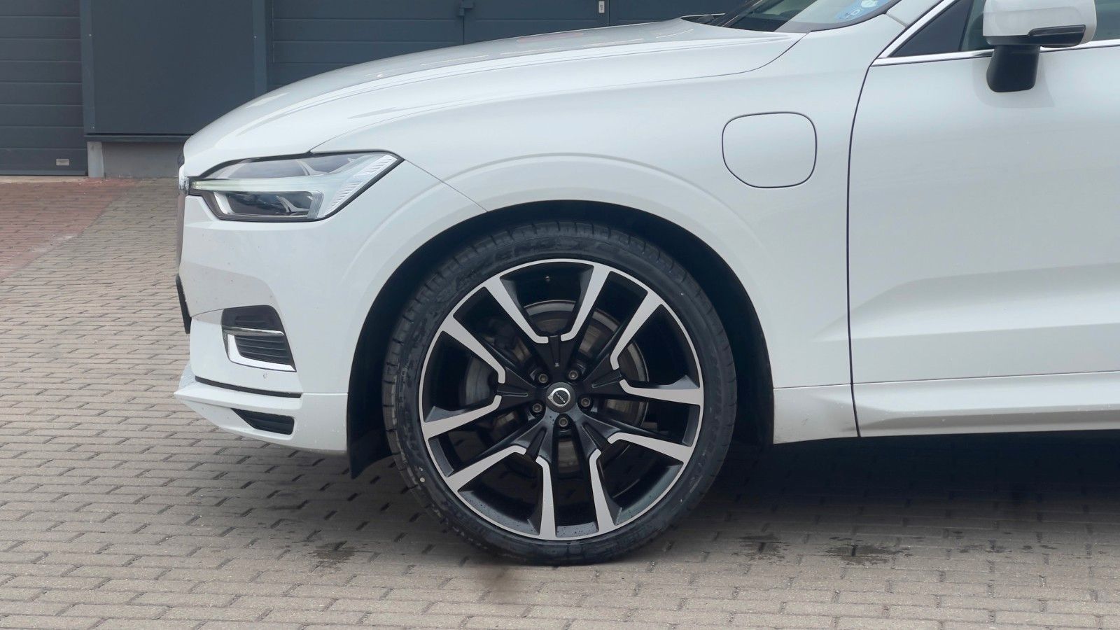 Fahrzeugabbildung Volvo XC60 T8 AWD *LUFT*STHZG*DAB*4x Sitzhzg*MIETKAUF*