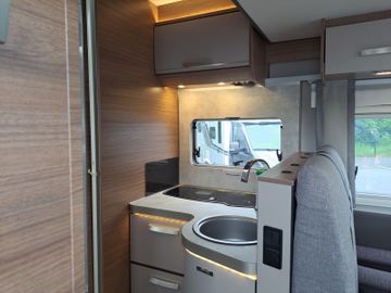 Knaus L!VE WAVE 650 MX (UPE: 124.000,- )