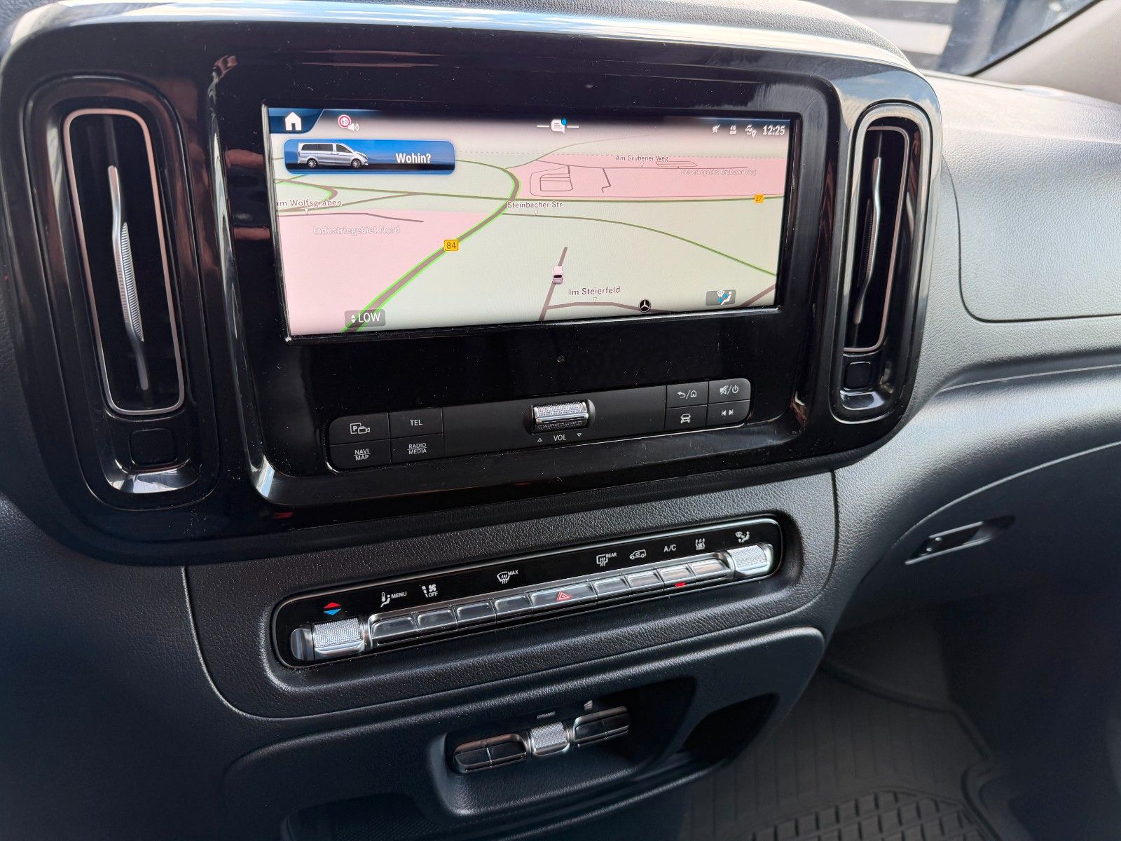 Fahrzeugabbildung Mercedes-Benz Vito 116 CDI Tourer 4x4 Extral AHK2,5to Stdheiz