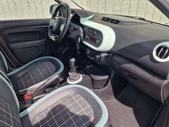 Fahrzeugabbildung Renault Twingo La Parisienne Klimaautomatik Faltdach