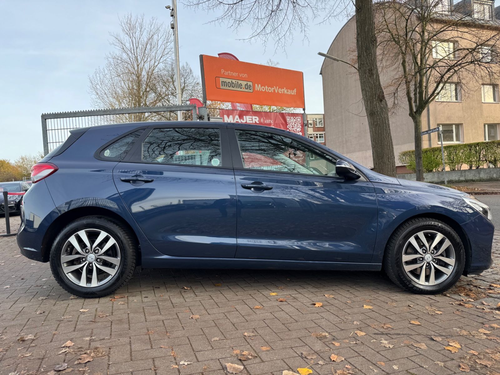 Fahrzeugabbildung Hyundai i30 Trend*NAVI*CAM*SHZ*TEMPO*BT