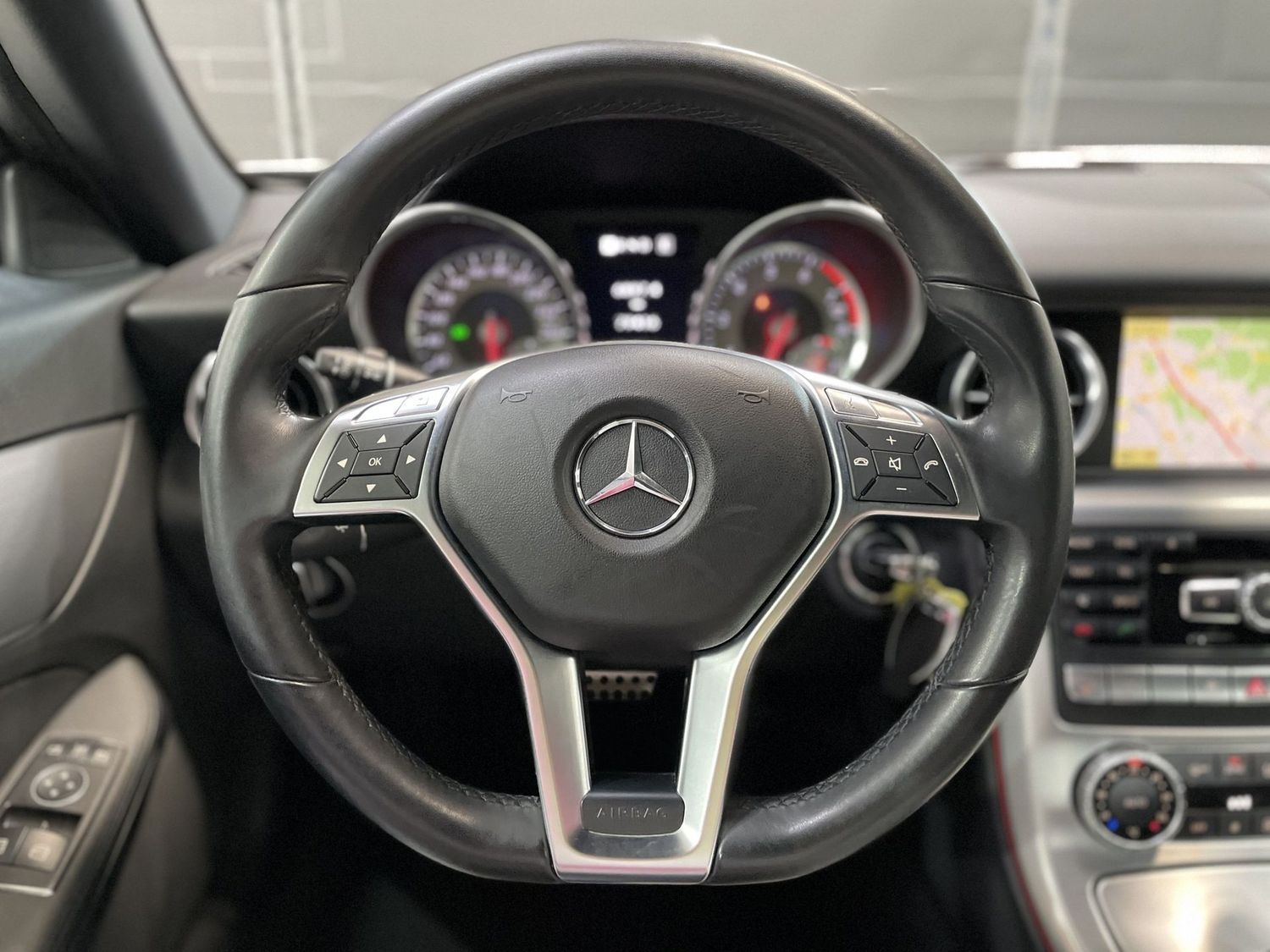 Fahrzeugabbildung Mercedes-Benz SLK 200 Sport #Leder#Bi-Xenon#H&K#ACC#Airscarf