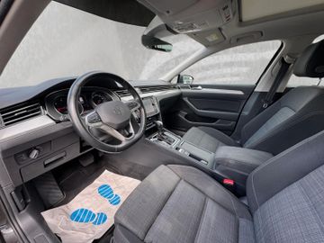 Volkswagen Passat Variant - 8