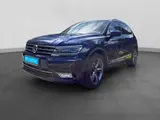Volkswagen Tiguan 2.0 TDI DSG 4M HIGHLINE NAVI HuD DCC LM19 - VW Tiguan Gebrauchtwagen in Bochum