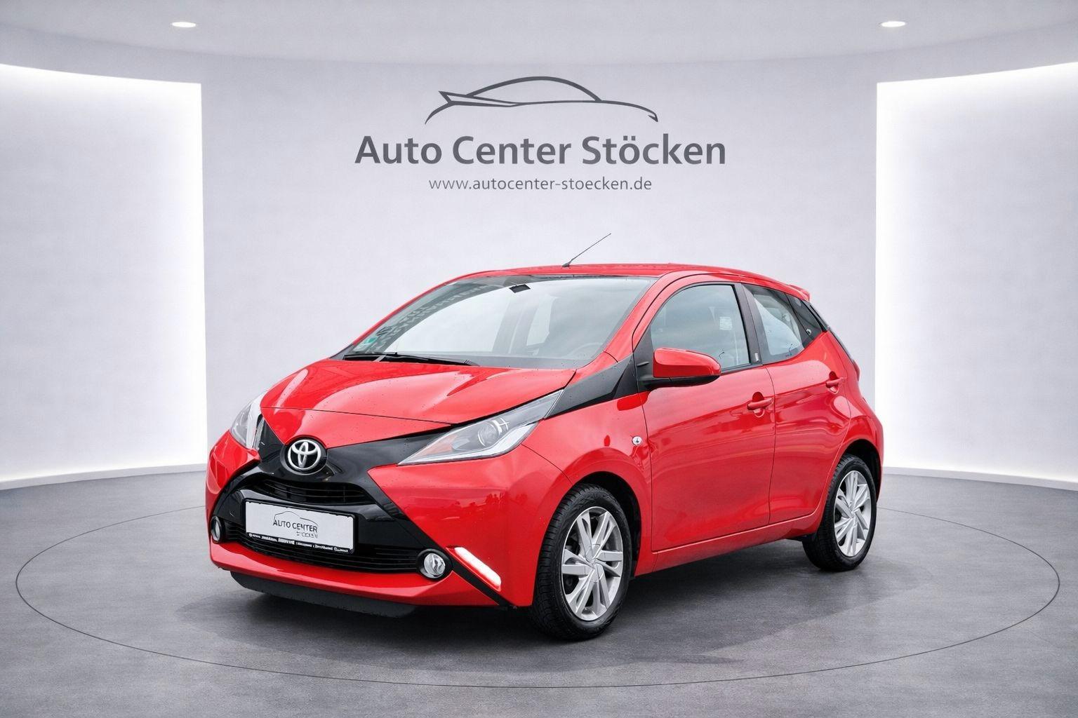 Toyota Aygo AYGO X-Play Team D KLIMA SERVO ALU KAMERA