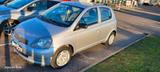 Toyota Yaris 1.0 linea sol linea sol - Toyota Yaris linea-sol
