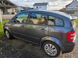 Audi A2 sehr gepflegt - Audi A2: mit Anhängerkupplung