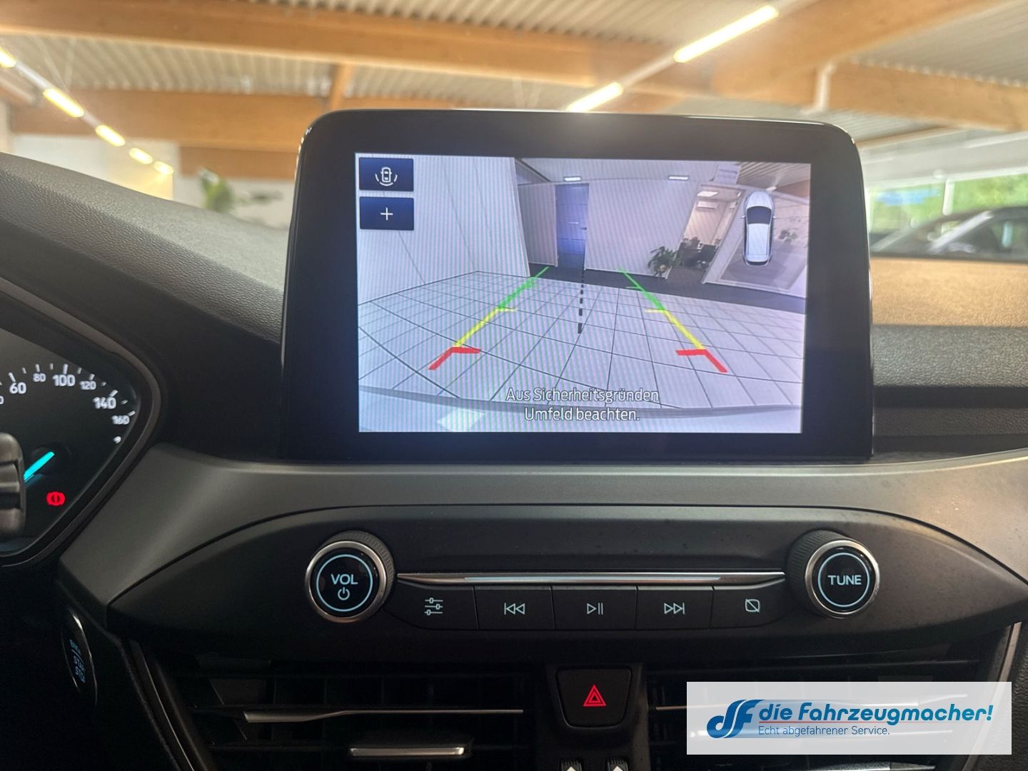 Fahrzeugabbildung Ford Focus Turnier Cool & Connect Navi LED Apple CarP