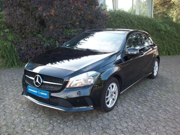 Bild 2 Mercedes-Benz A 180 Style Alu Klima PDC+Kam+Parkassi SHZ Navi