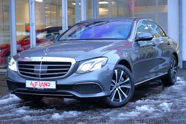 Mercedes-Benz E450 Exclusive 4Matic LED Navi Standheizung 360°