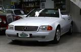Mercedes-Benz 300 SL R129 - Mercedes-Benz SL 300 mit Benzin-Antrieb: Cabrio, R129