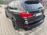 BMW X5 M50 M50d - - BMW X5 M50: Automatik