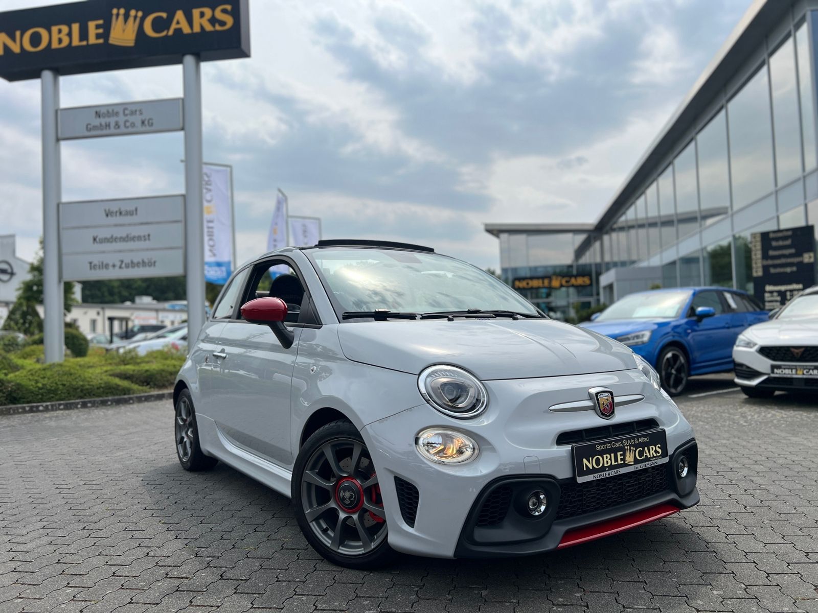 Fahrzeugabbildung Abarth 595C Aut. CARPLAY KLIMA XENON ALU