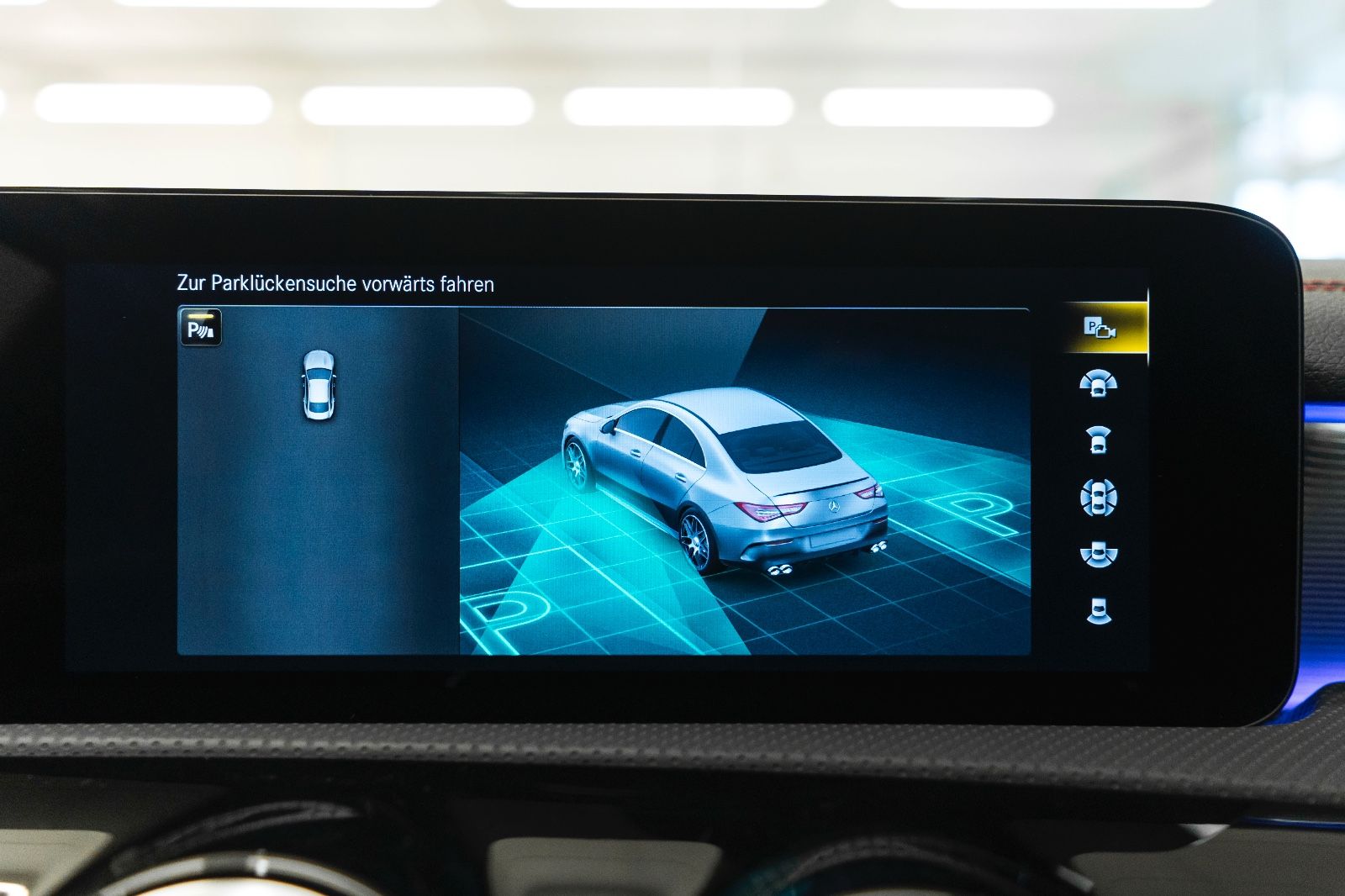 Fahrzeugabbildung Mercedes-Benz CLA 45 AMG 4MATIC 360° LED ALC AMBIENTE SZH NAV