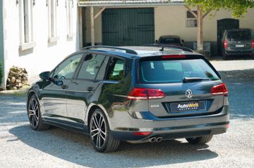 Volkswagen Golf - 3