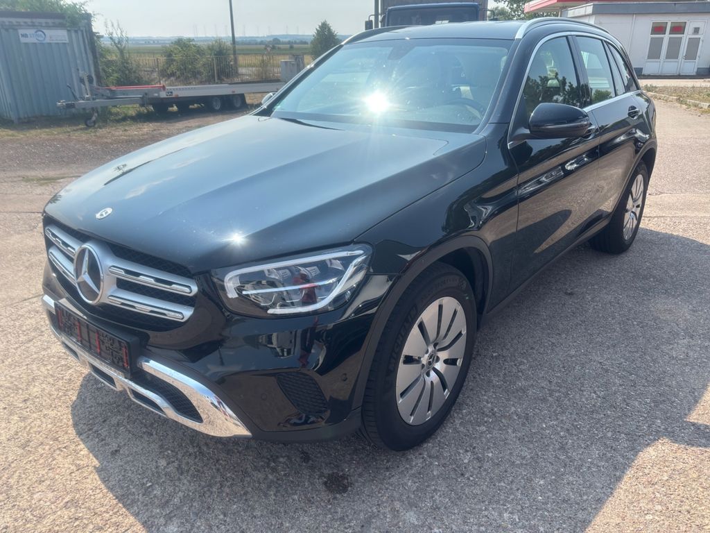 Image of Mercedes-Benz GLC 200