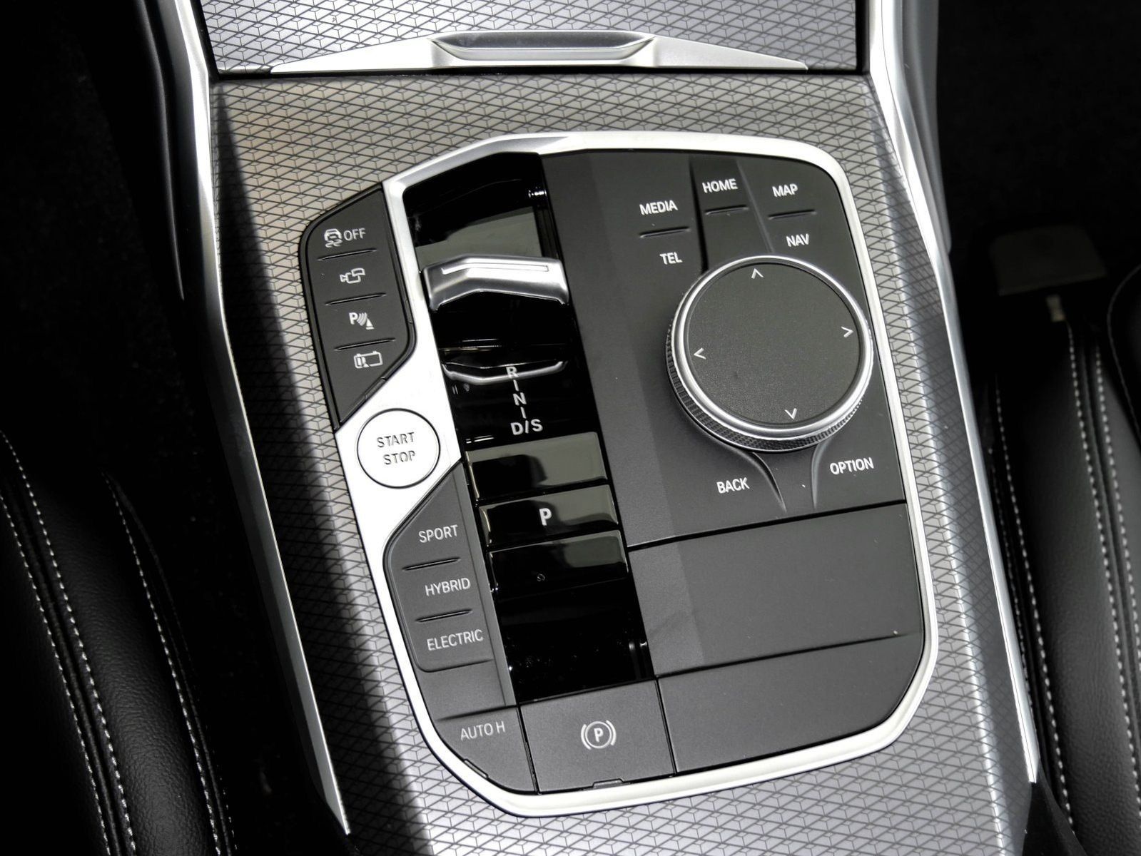 BMW 330 - Bild 9