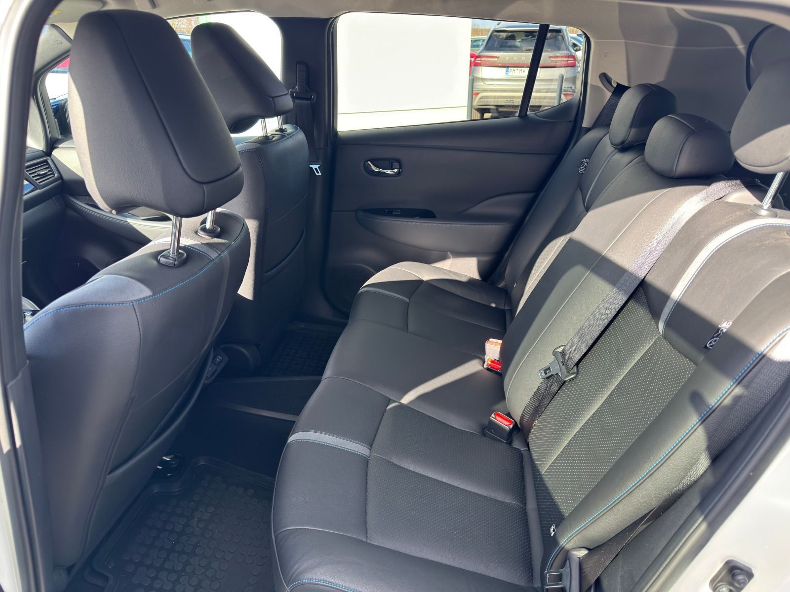 Fahrzeugabbildung Nissan Leaf Tekna+62kWh*360°CAM*LED*Wärmepumpe*Bose*