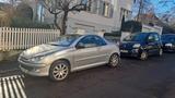 Peugeot Cabrio, Peugeot 206 CC, silber metallic - Peugeot 206 Gebrauchtwagen in Stuttgart