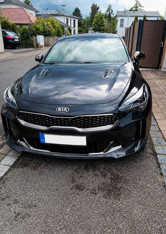 Image of Kia Stinger