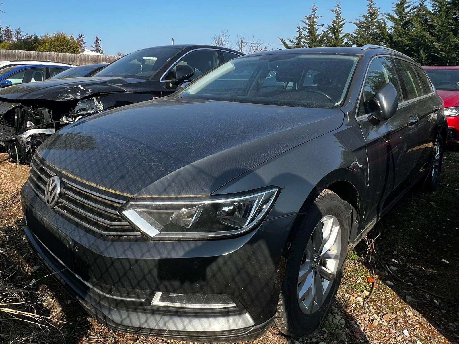 Volkswagen Passat Variant 1.6 TDI "Pano/Navi/R-Kamera/ACC"