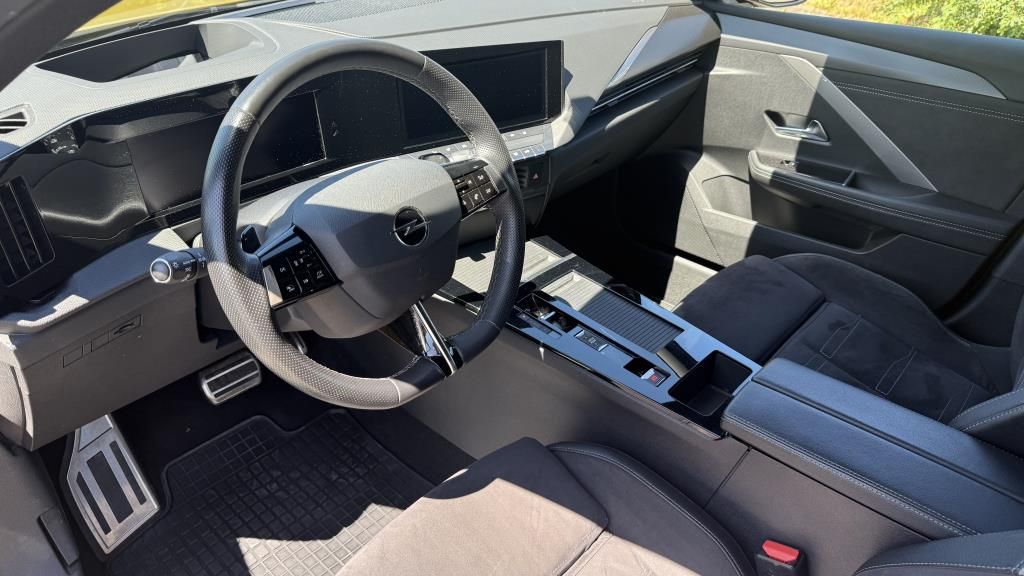 Autohaus Zimpel - Opel Astra Ultimate 1.2T Navi+360Kamera+SHZ+LHZ+HUD+L - Bild 9 Autohaus Zimpel - Opel Astra Ultimate 1.2T Navi+360Kamera+SHZ+LHZ+HUD+L - Bild 9