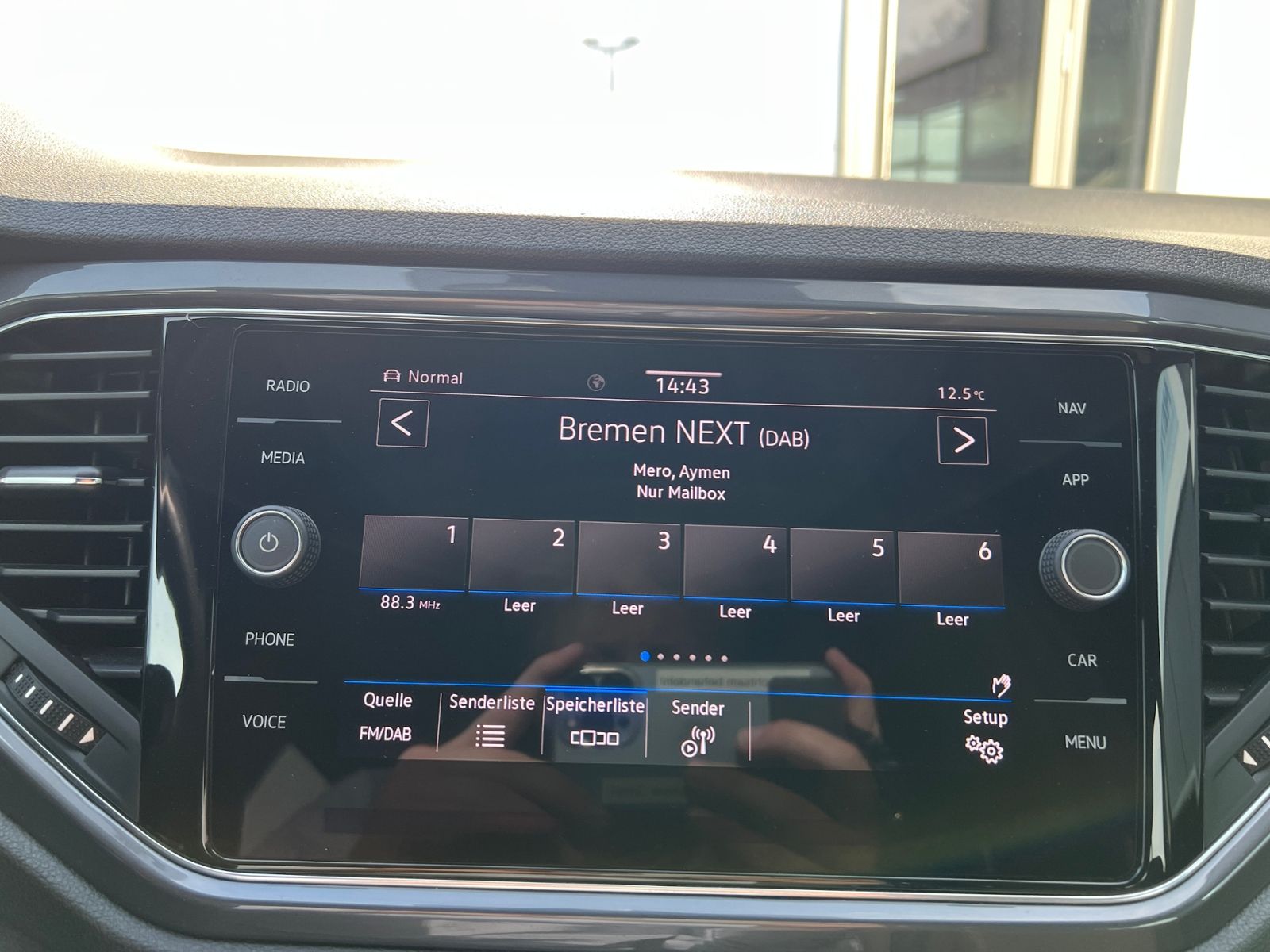 Fahrzeugabbildung Volkswagen T-Roc Sport 1.5 TSI DSG