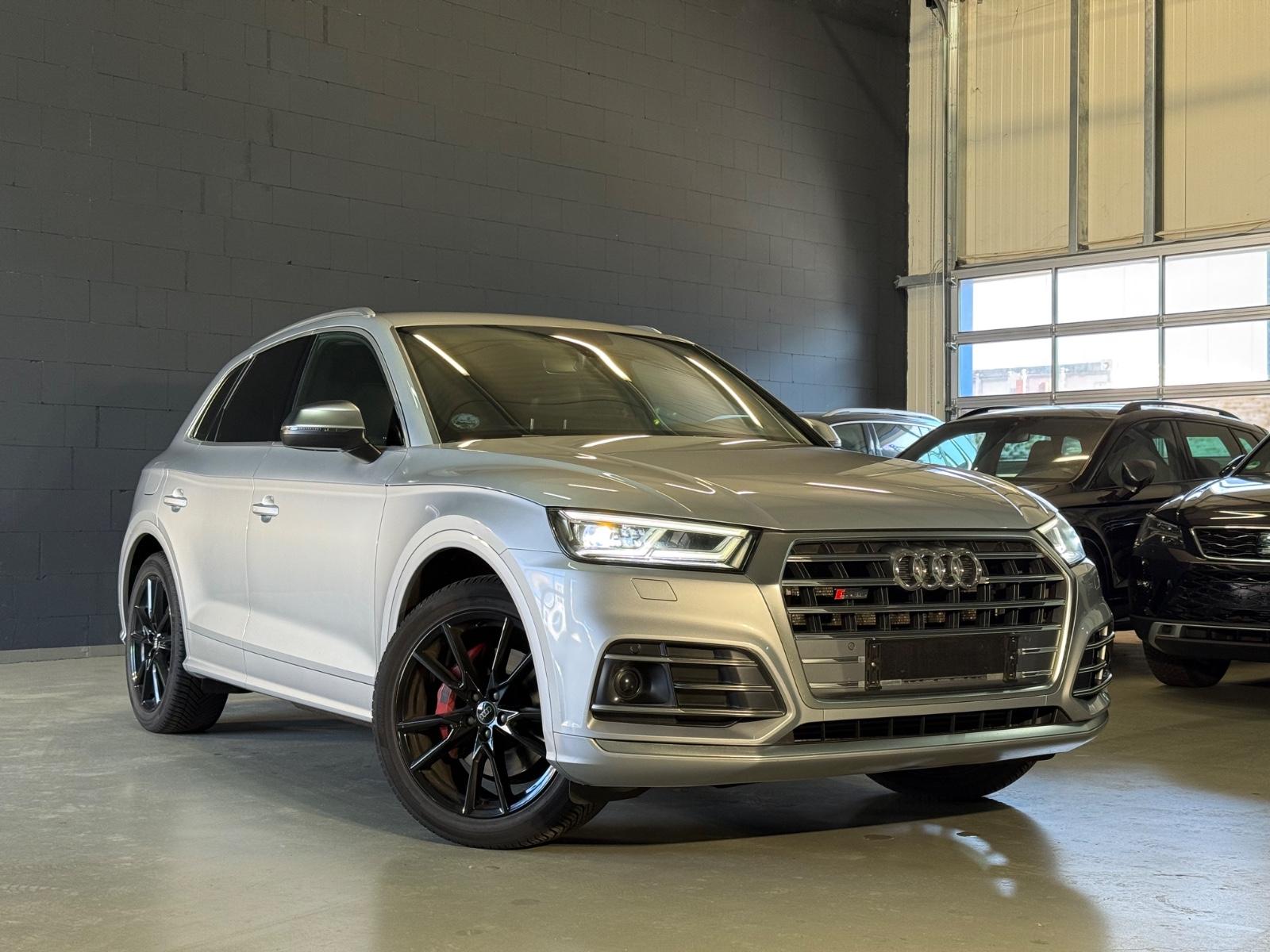 Audi SQ5 3.0 TFSI quattro-ACC-AHK-KAM-LANE-NAVI-ALCAN