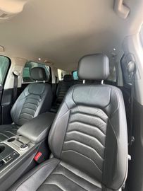 Volkswagen Touareg - 6