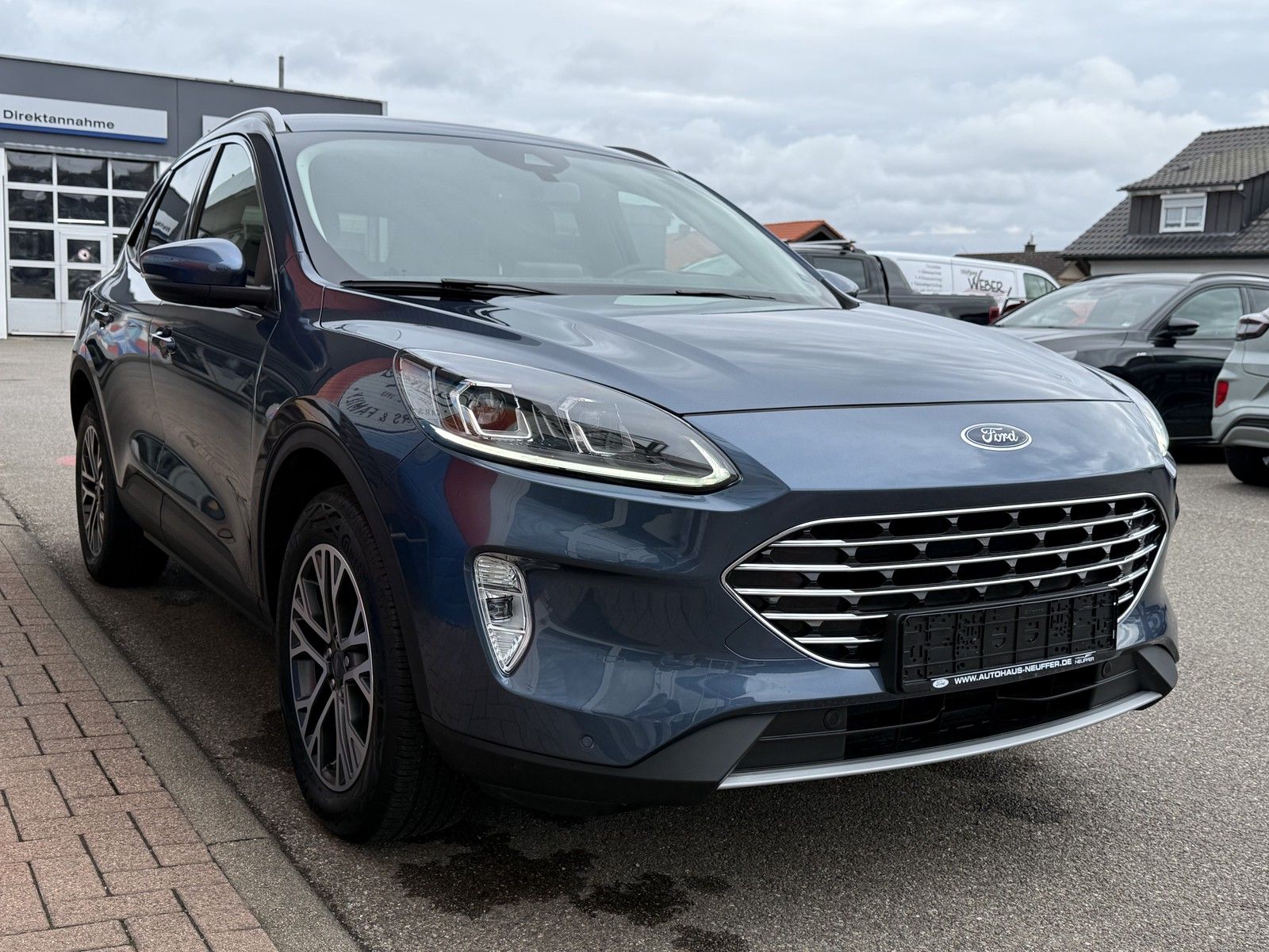 Ford Kuga Plug-In Hybrid Titanium X/Ergonomie-Sitze imagem 3