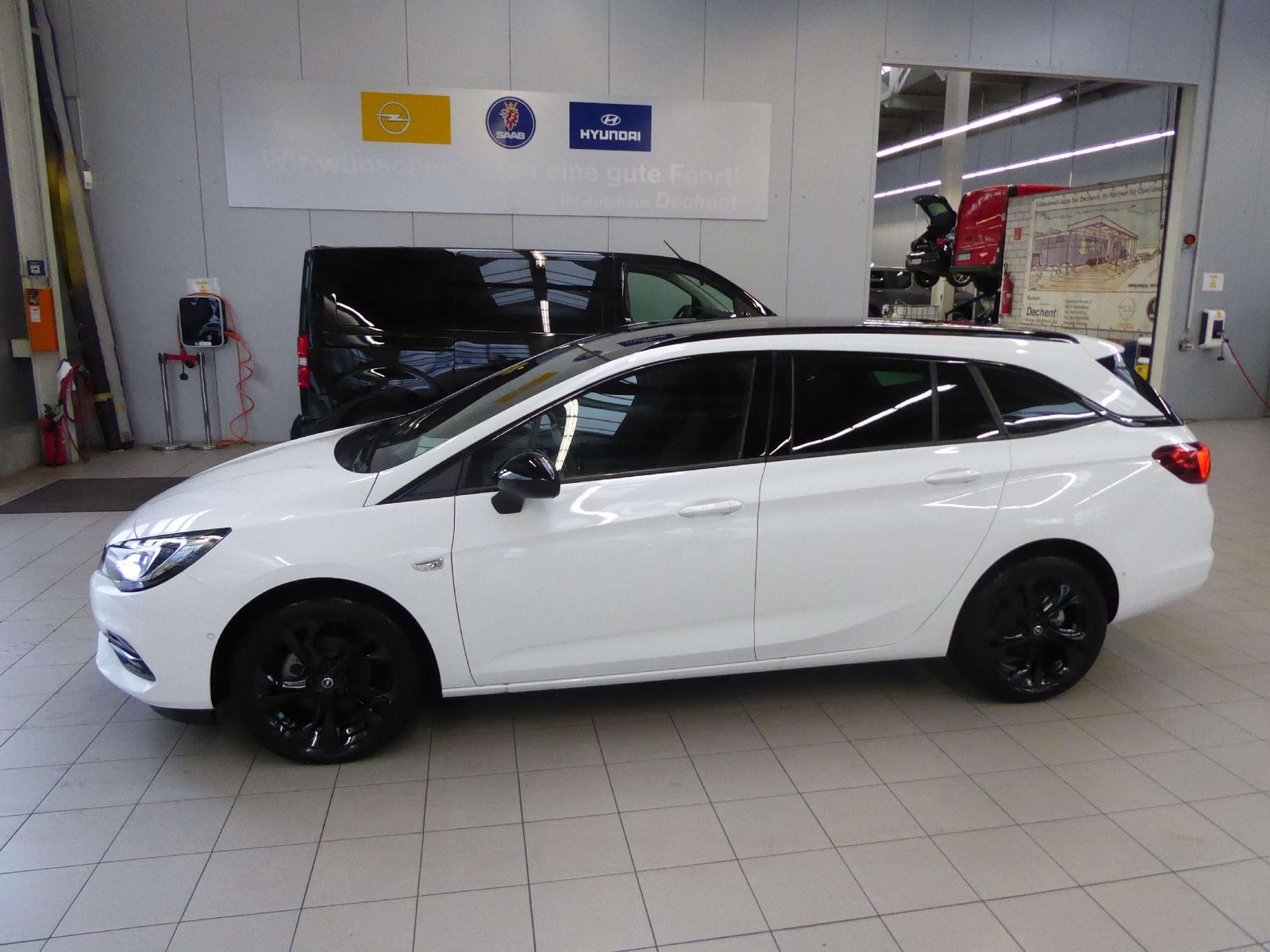 Fahrzeugabbildung Opel Astra K ST Elegance 1.2l 145PS Matrix/Kamera!