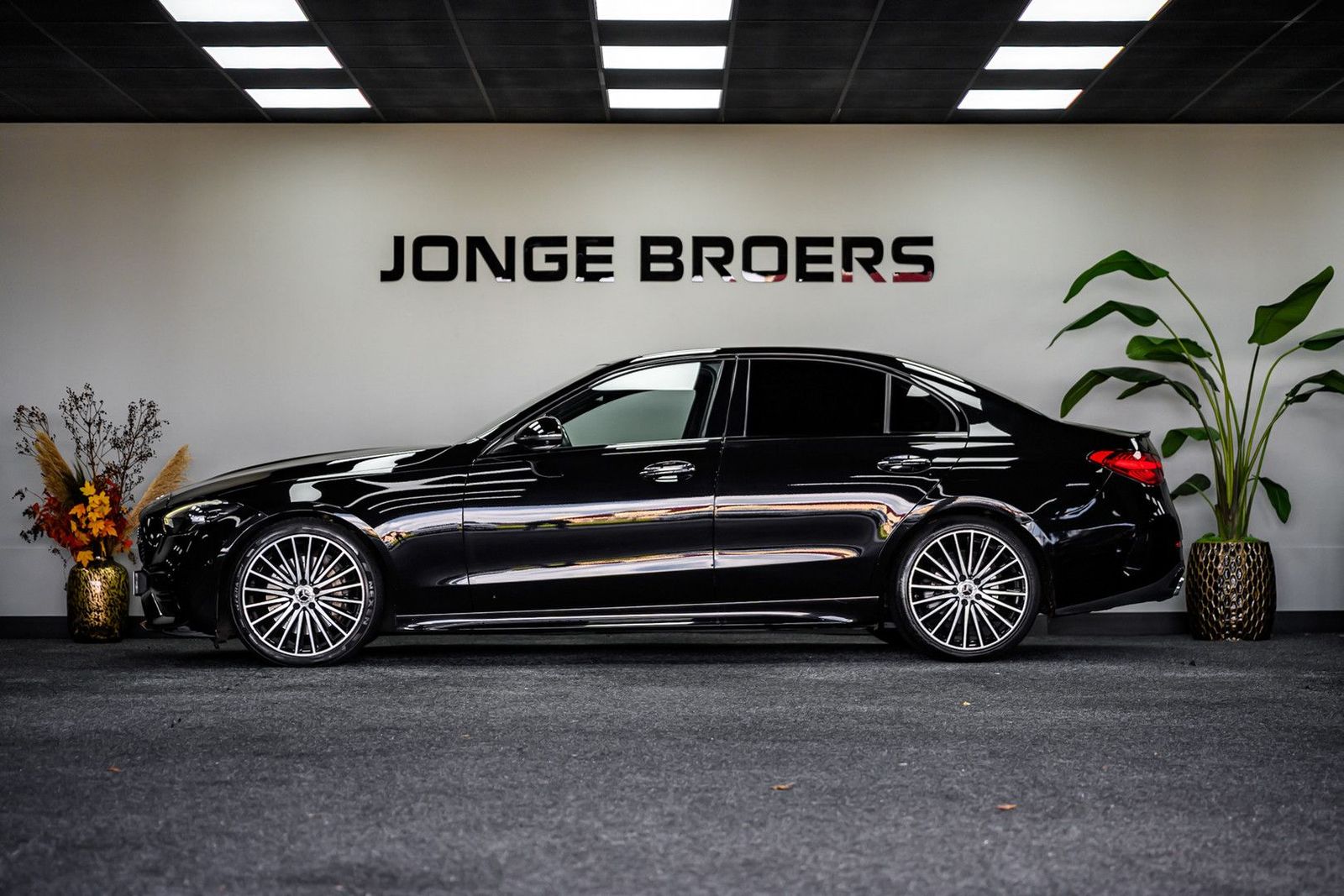 Mercedes-Benz C 300 AMG Line Pano/Burmester/360/Ambiant imagem 2