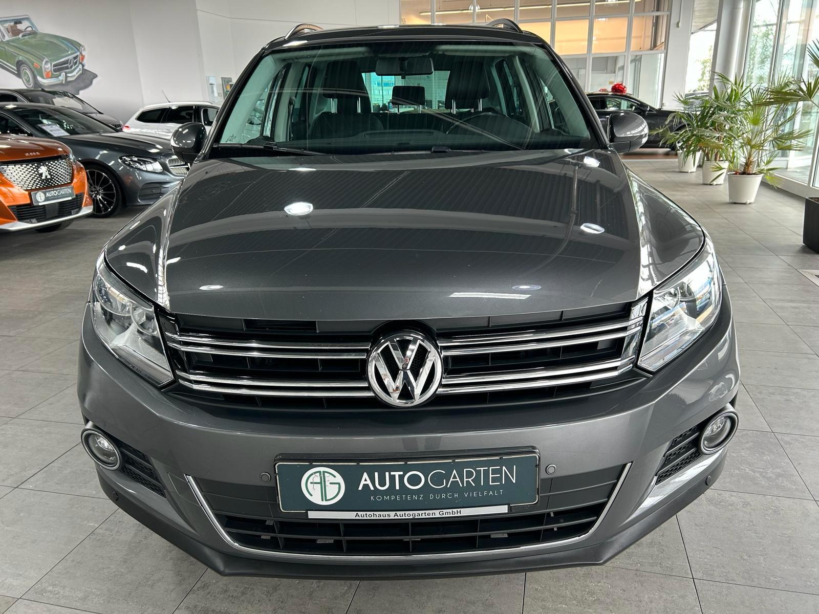 Volkswagen Tiguan*Navi*Leder*Automatik*Tempomat*PDC