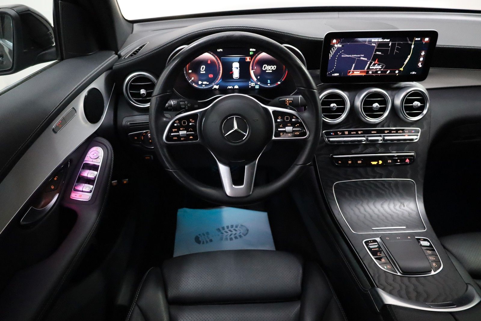 Fahrzeugabbildung Mercedes-Benz GLC 200d Leder,Navi,LED,SH,Kamera,ACC,AHK