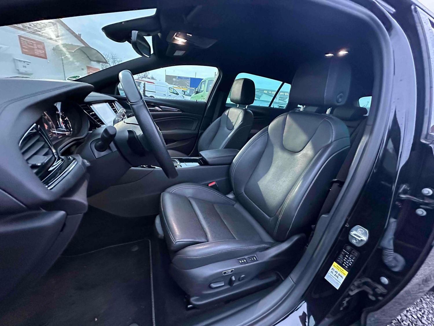 Opel Insignia Business INNOVATION 4x4  Leder  AHK