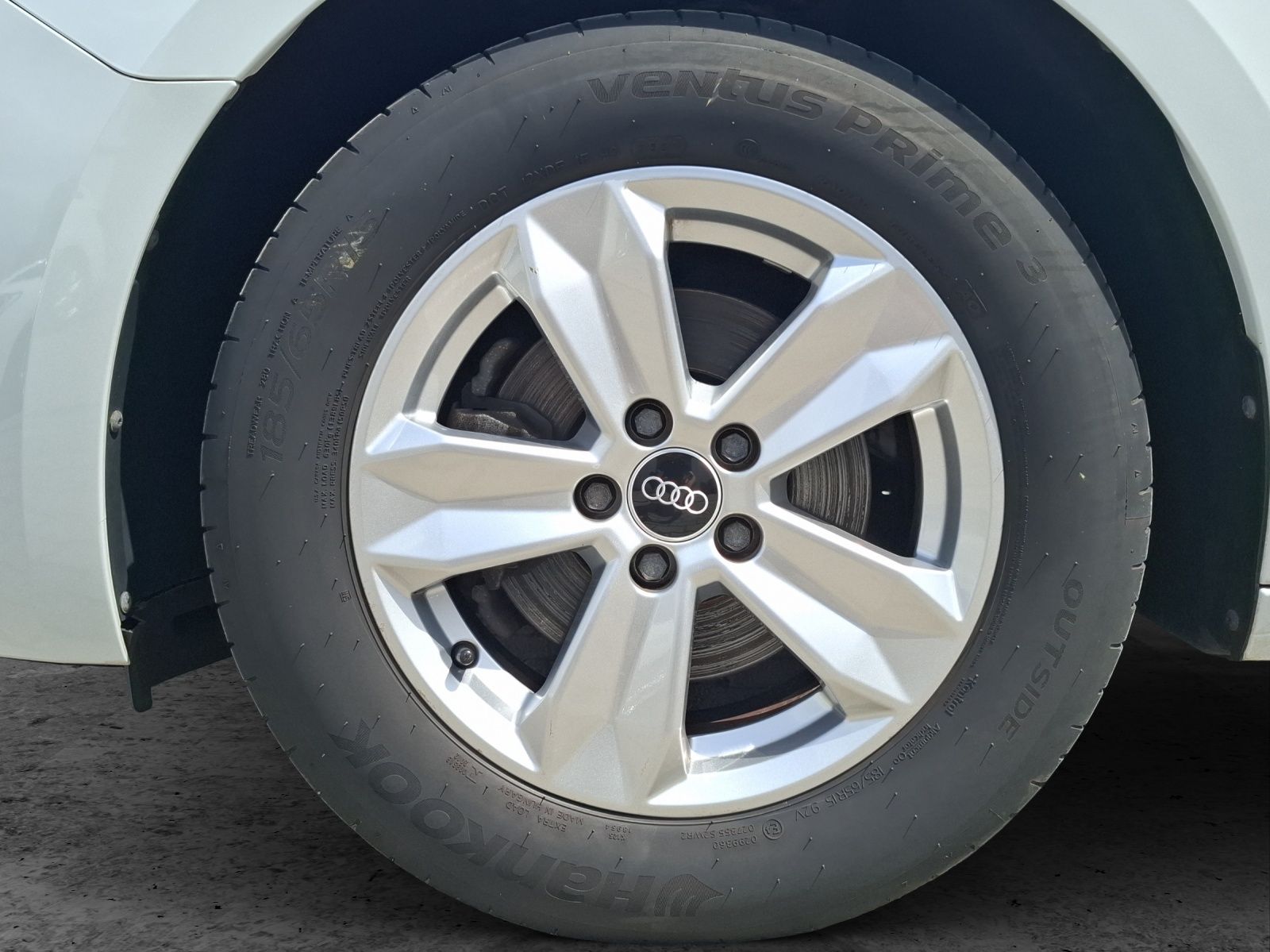 Fahrzeugabbildung Audi A1 Sportback 30 TFSI S-tronic LED Navi AVC GRA P