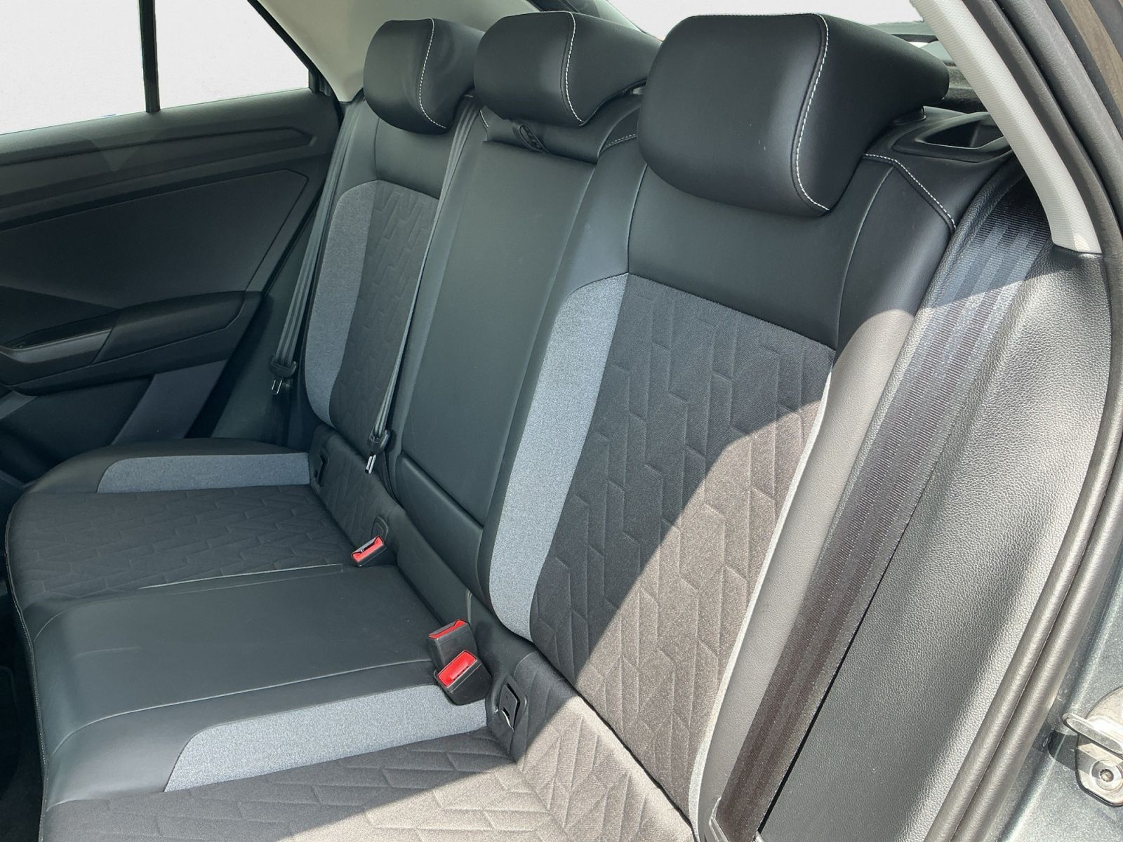 Volkswagen T-Roc - Bild 13