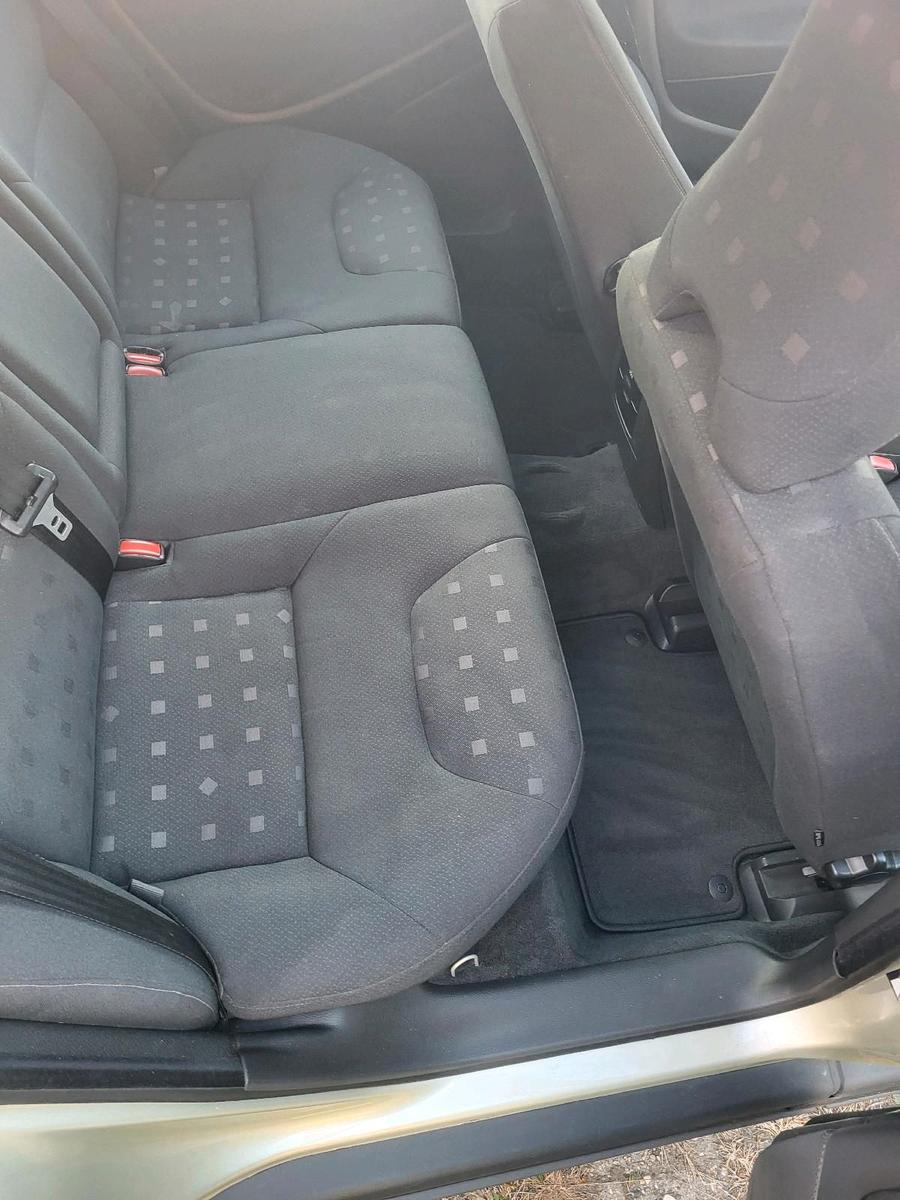 Volvo V70 2005 — photo 10